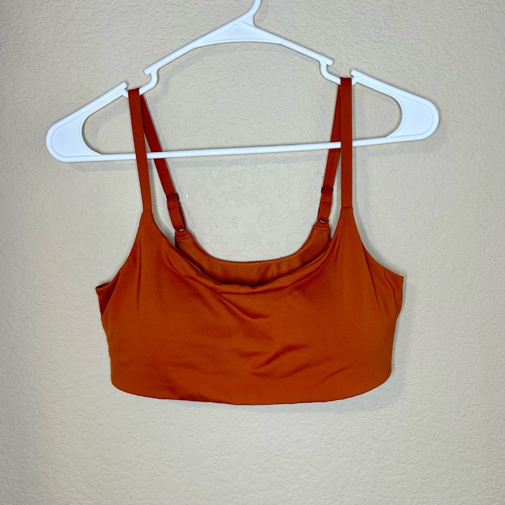 Athleta Sports bra pumpkin spice size M adjustable straps